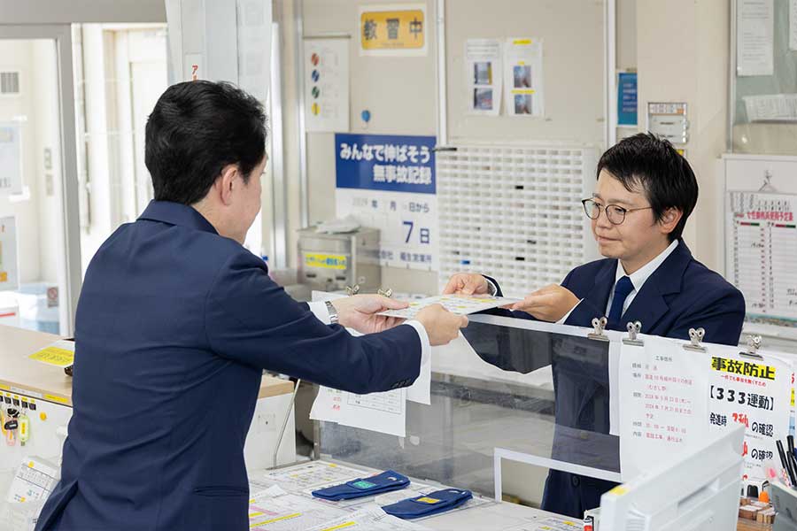 運転士 T.D. インタビューの様子4